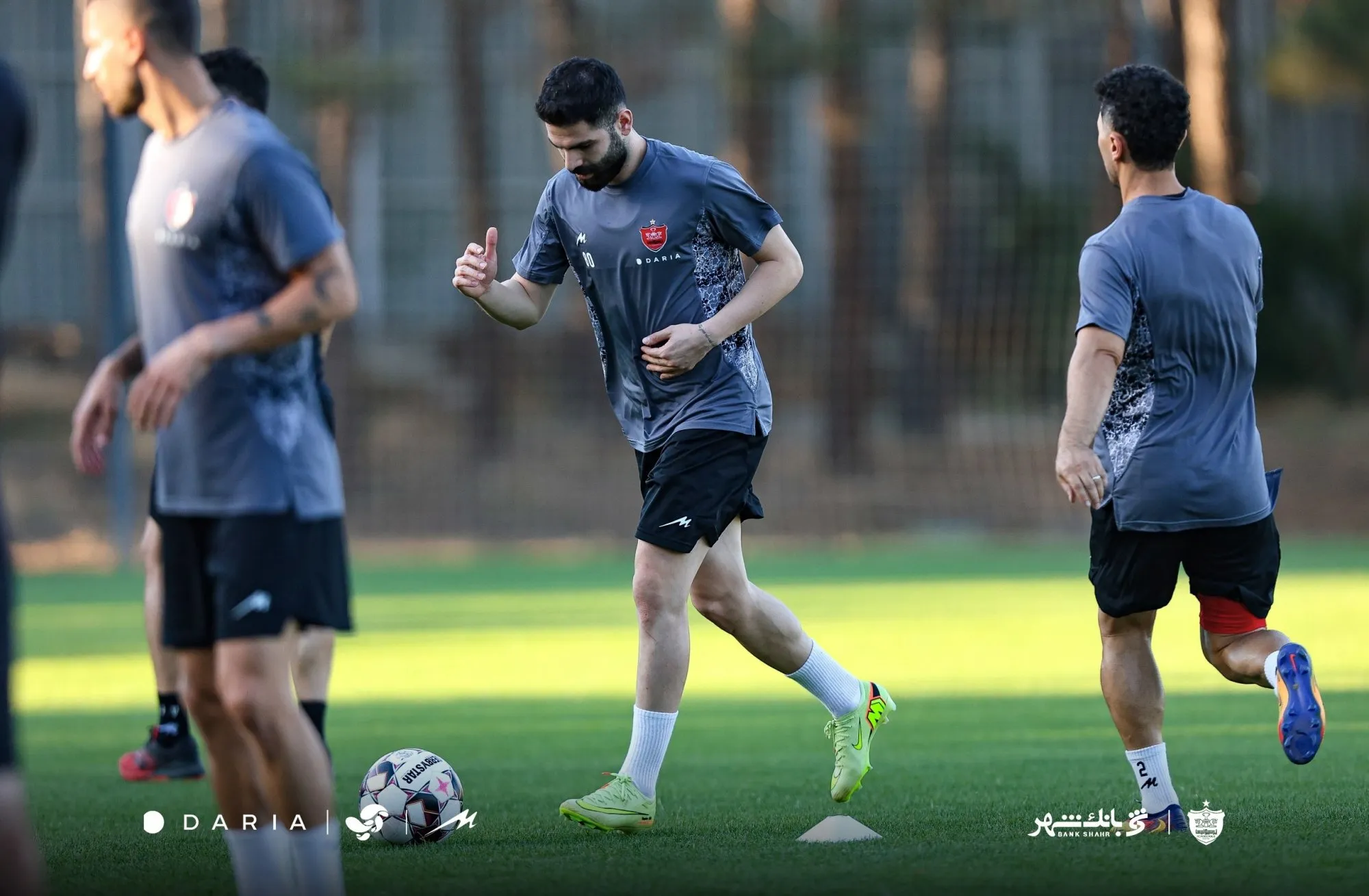 پا به توپ شدن یاسین سلمانی در تمرینات پرسپولیس تهران