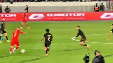 تصویر خبر سوپرگل دیدنی حکیم زیاش؛ ستاره مراکشی لیگ را تکان داد!