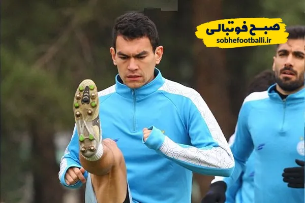 رستم آشورماتوف