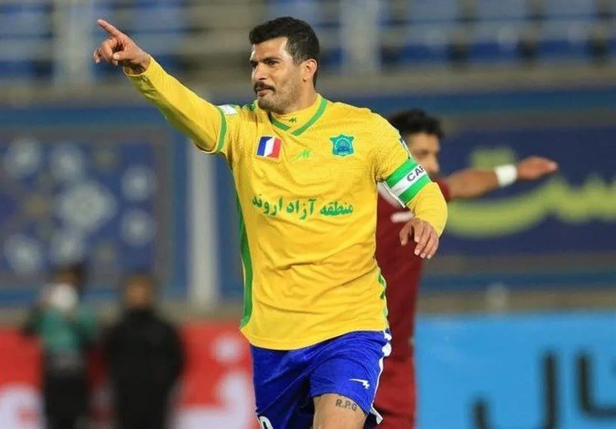 طالب ریکانی صنعت نفت را محکوم کرد!