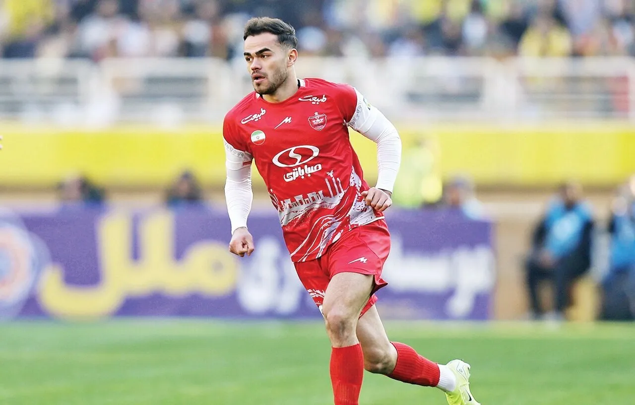 پرسپولیس تکلیف فروش اورونوف را روشن کرد