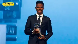 مراسم The Best چیست؟