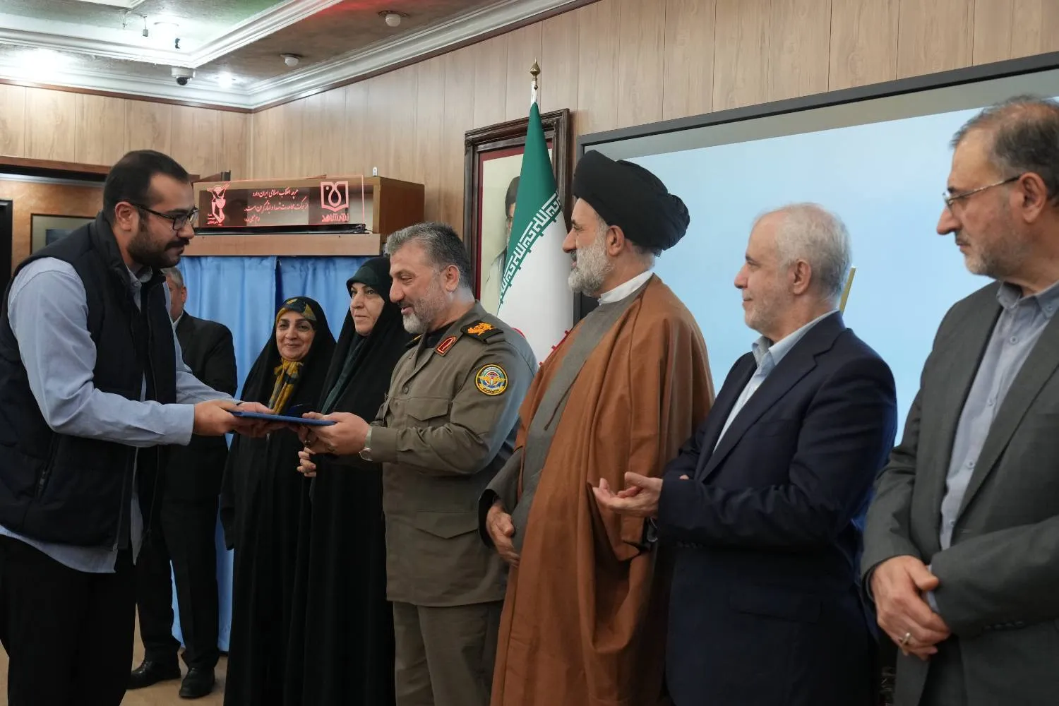 تقدیر رئیس بنیاد شهید از مدیران &laquo;ایران سامانه&raquo; در مراسم رونمایی
