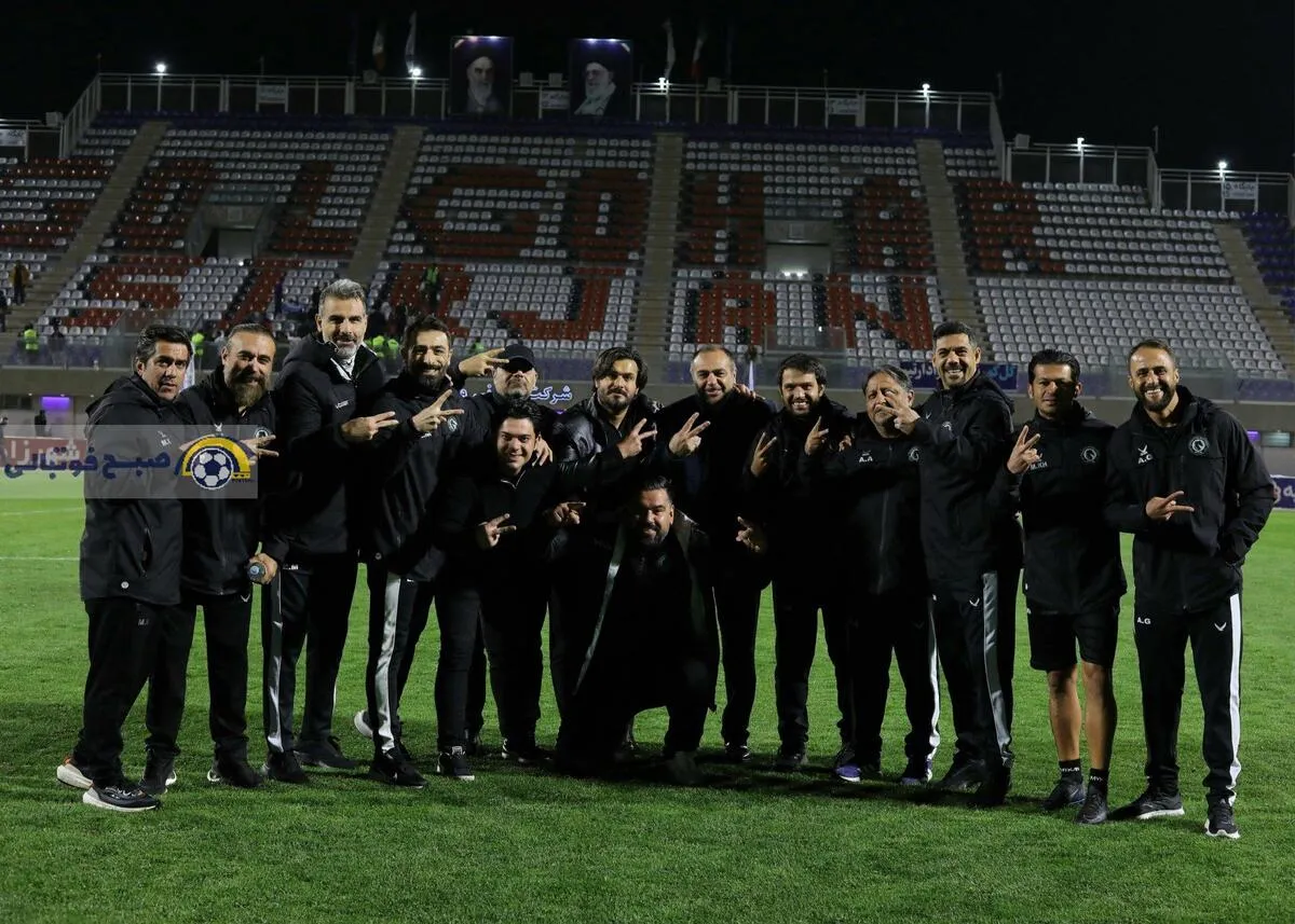 پیکان با پیروزی مقابل گل گهر جشن گرفت؛ عکس یادگاری شاگردان دقیقی