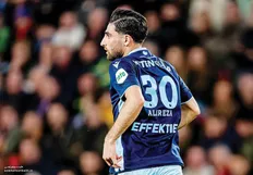 تصویر خبر یک تیم اماراتی در حال مذاکره با کاپیتان تیم ملی ایران