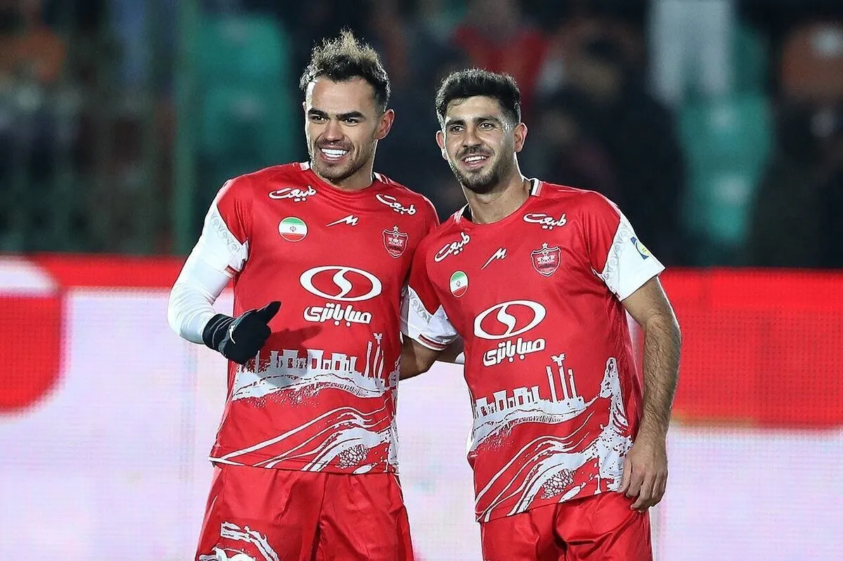 تفاوت عجیب عملکرد اورونوف در پرسپولیس و تیم ملی ازبکستان!