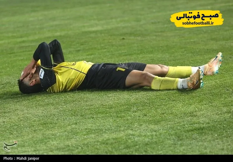 رباط صلیبی کابوس سپاهان و نویدکیا در راه قهرمانی