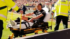 فاجعه برای تاتنهام؛ ژاوی سیمونز با پارگی ACL فصل را از دست داد