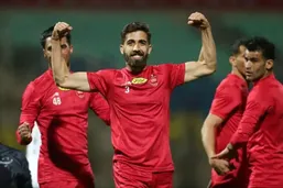 فرشاد فرجی روی نیمکت پرسپولیس