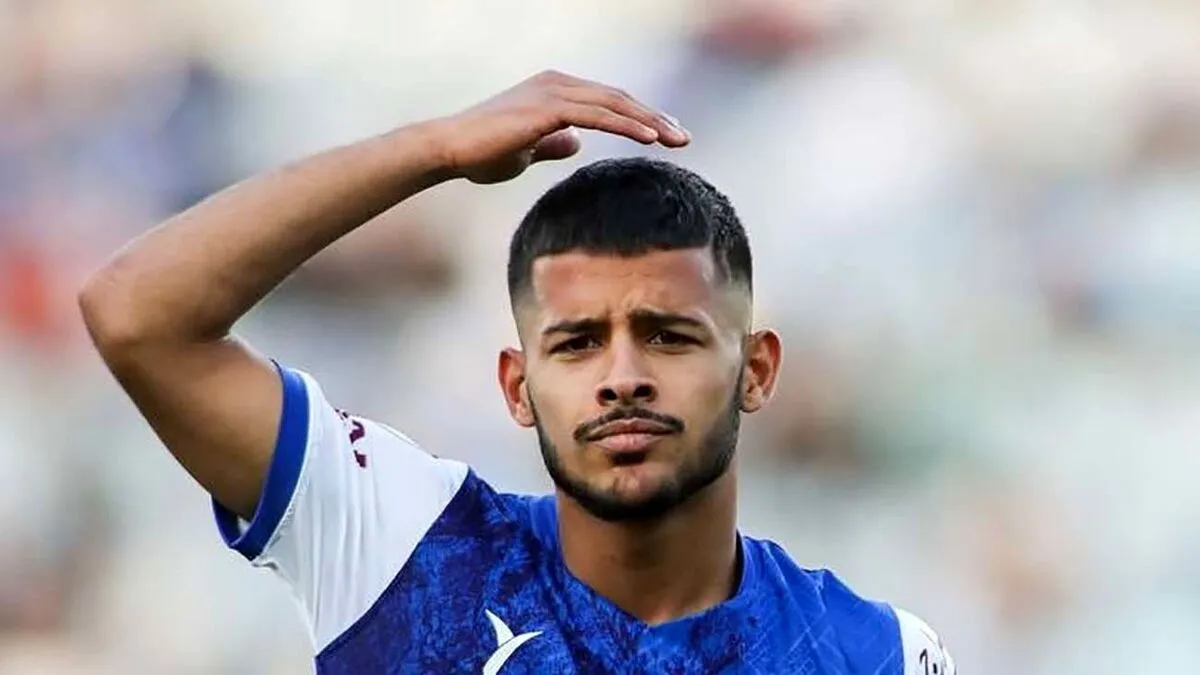 ستاره سابق استقلال هیچ علاقه ای به پیوستن به پرسپولیس ندارد!