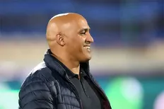 تصویر خبر شوخی گرم و بامزه علیرضا منصوریان با مهدی توتونچی