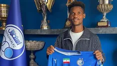 تصویر خبر هافبک گابنی آبی پوشان به باشگاه استقلال نوتیس داد!