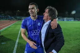 آشورماتوف، مدافع استقلال، مصدوم شد