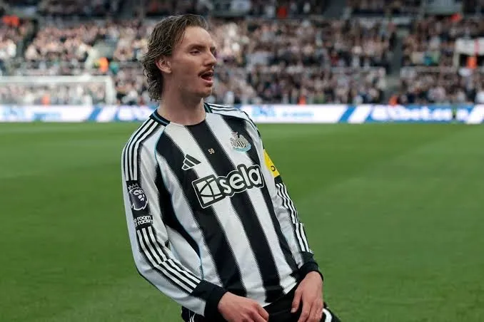 نیک وولتماده