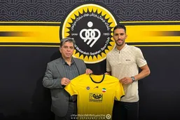 دروازه بان سرشناس و جدید سپاهان به ترکیه نمیرود