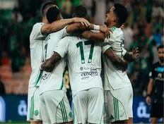 حلقه اتحاد بازیکنان الأهلی عربستان در دیدار مقابل ضمک