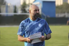 تصویر خبر بختیاری&zwnj;زاده سرمربی استقلال شد؛ اما روی نیمکت نمی&zwnj;نشیند!