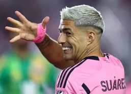 جایگاه لوییس سوارز در بین بهترین شماره ۹&zwnj;های تاریخ فوتبال از نظر گری لینکر، شیرر و ریچاردز