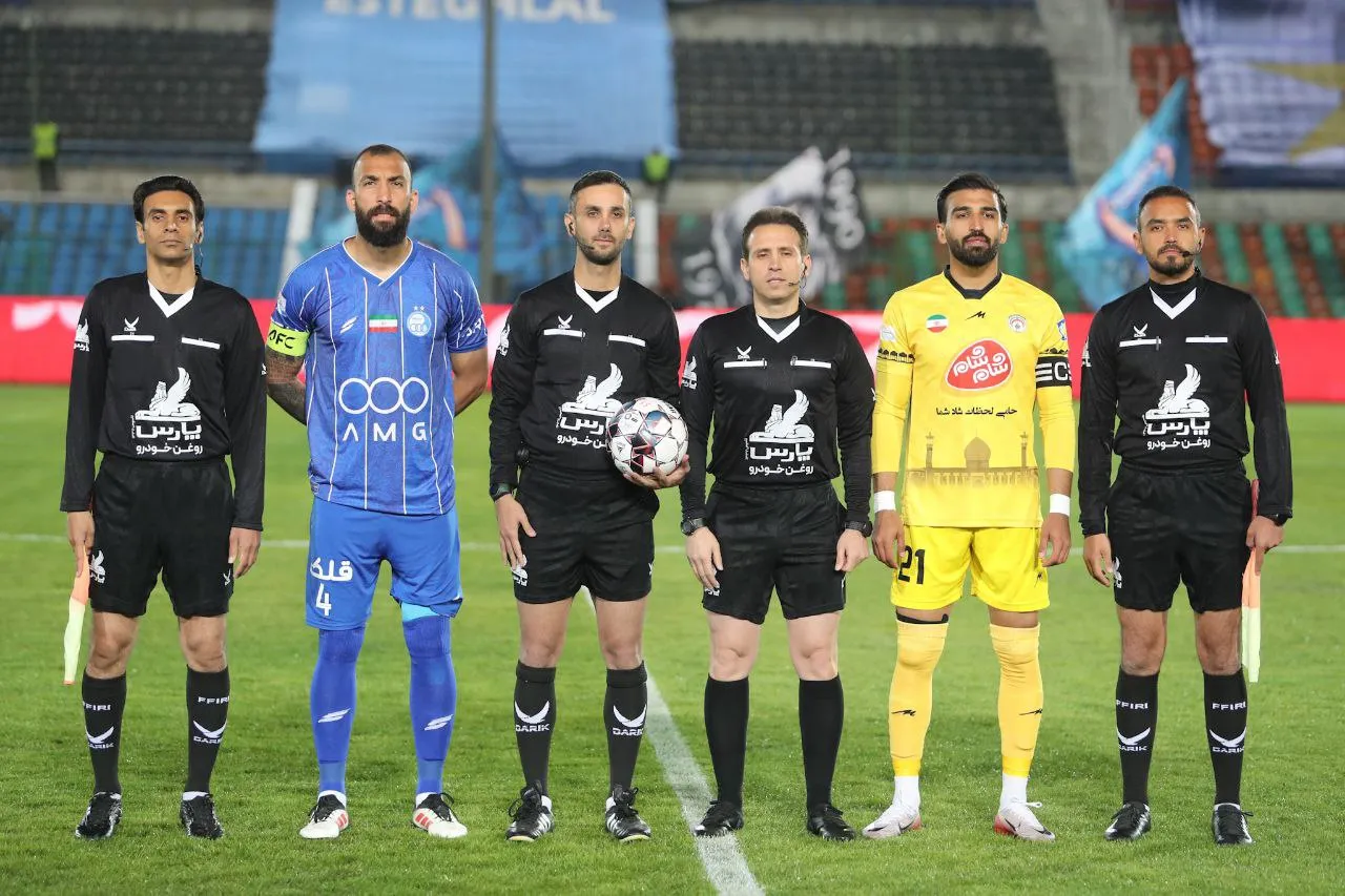 استقلال و فجر سپاسی