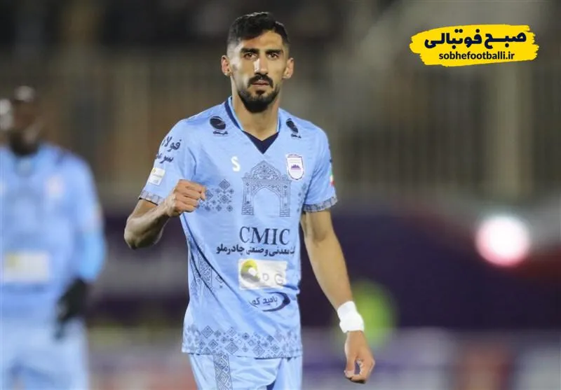 مهاجم چادرملو از لیست بازی شمس آذر کنار گذاشته شد