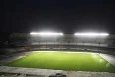 تصویر خبر پایان تعلیق میزبانی ورزشگاه پارس