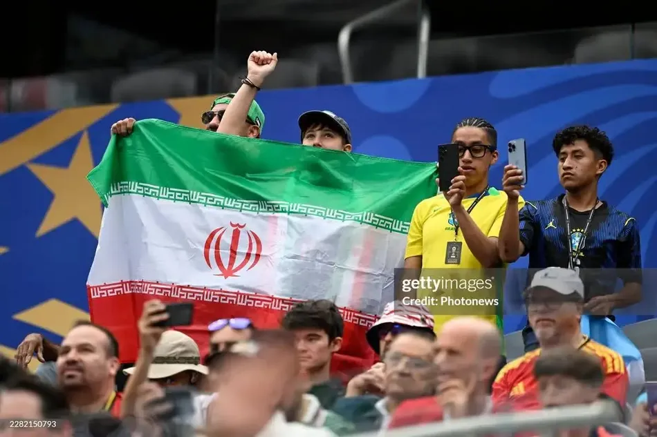 هواداران تیم ملی ایران در دیدار مقابل بلژیک