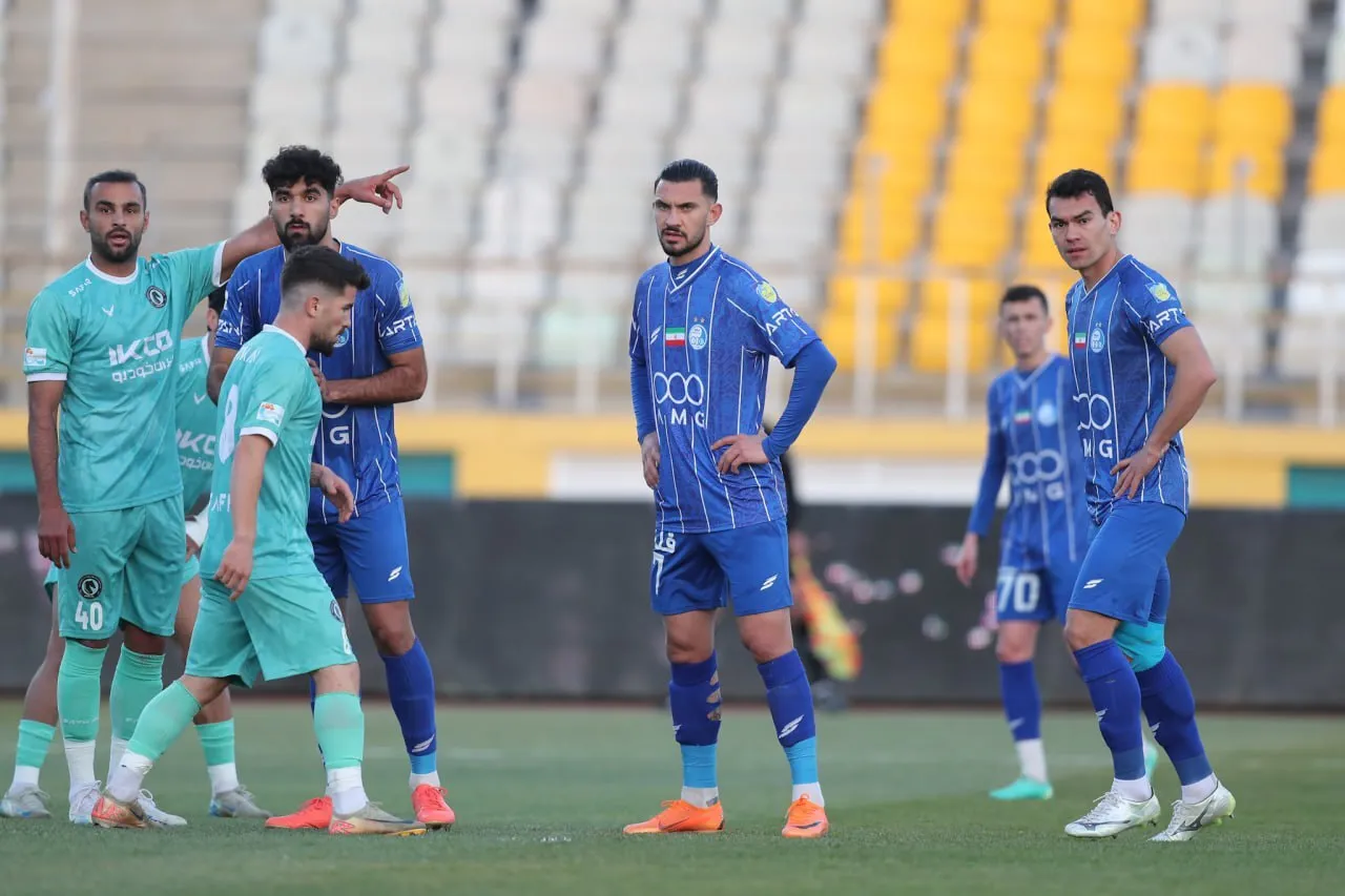 بازی استقلال و پیکان