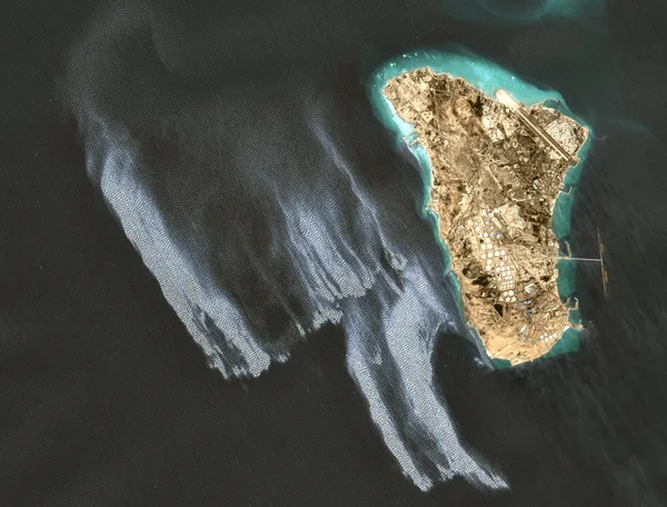 ماجرای لکه نفتی خارگ