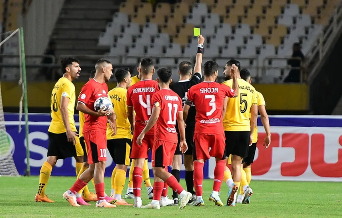 واکنش طعنه&zwnj;آمیز مدیر سپاهان به اظهارات زنوزی: همه رایگان برای تراکتور بازی کردند!