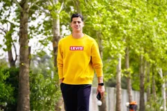 دروازه‌بان ملی‌پوش دوباره زردپوش شد!