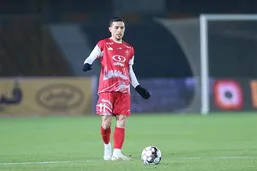 فرشاد احمد زاده در لیست خروج پرسپولیس قرار گرفت
