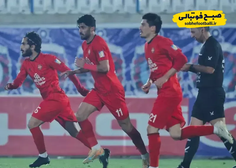دانیار اسماعیلی فر