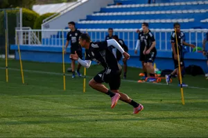 تمرینات فشرده کاستاریکا؛ آماده&zwnj;سازی برای دیدار حساس با ایران