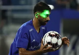 برخی از بازیکنان استقلال خوزستان با تاکسی اینترنتی کار می&zwnj;کنند