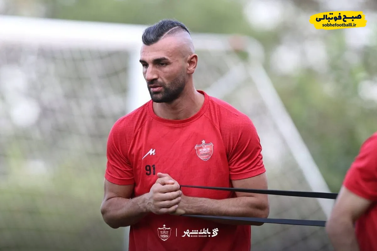 مهاجم پرسپولیس بوی جدایی نمی&zwnj;دهد