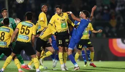 تصاویر حضور آرش رضاوند در تمرینات سپاهان