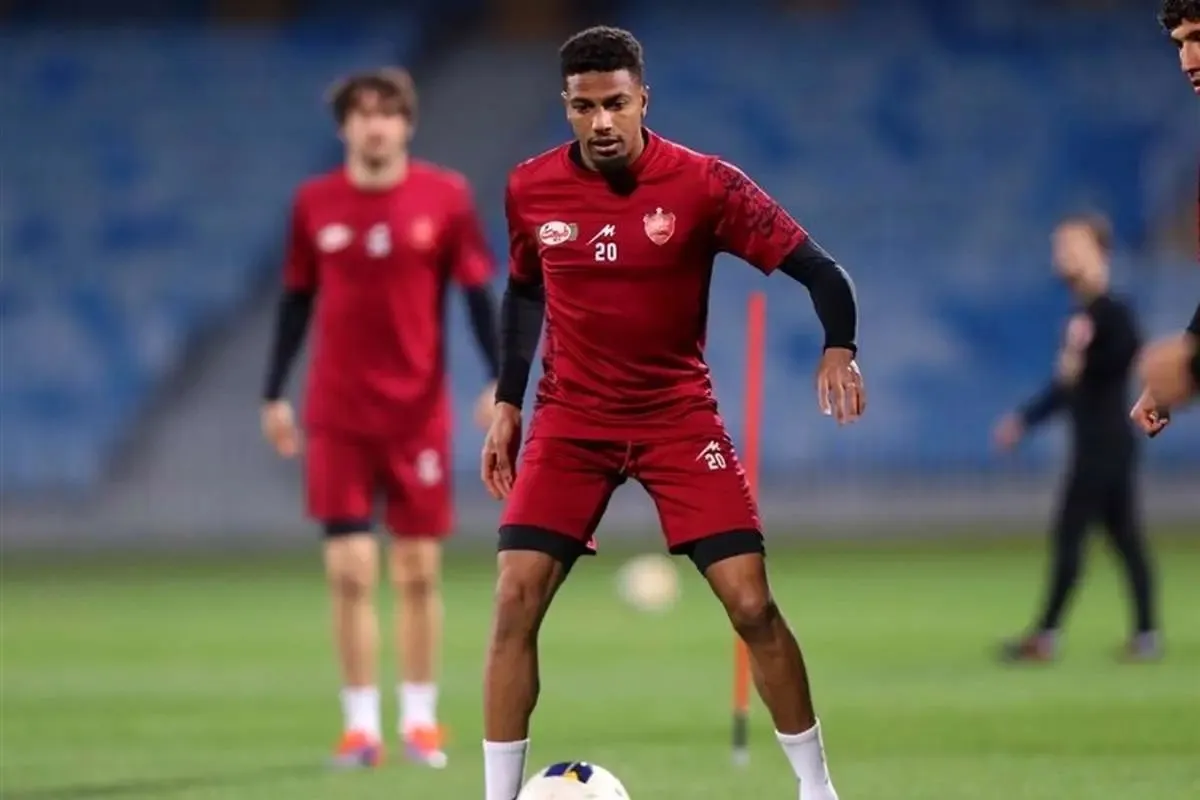 فولاد خواستار مدافع مراکشی پرسپولیس شد