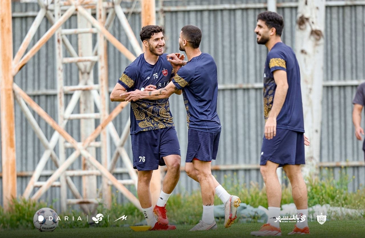 خبر خوب برای پرسپولیسی‌ها؛ مصدومیت فرزین معامله‌گری جدی نبود / عملکرد خوب مدافع چپ + تصاویر