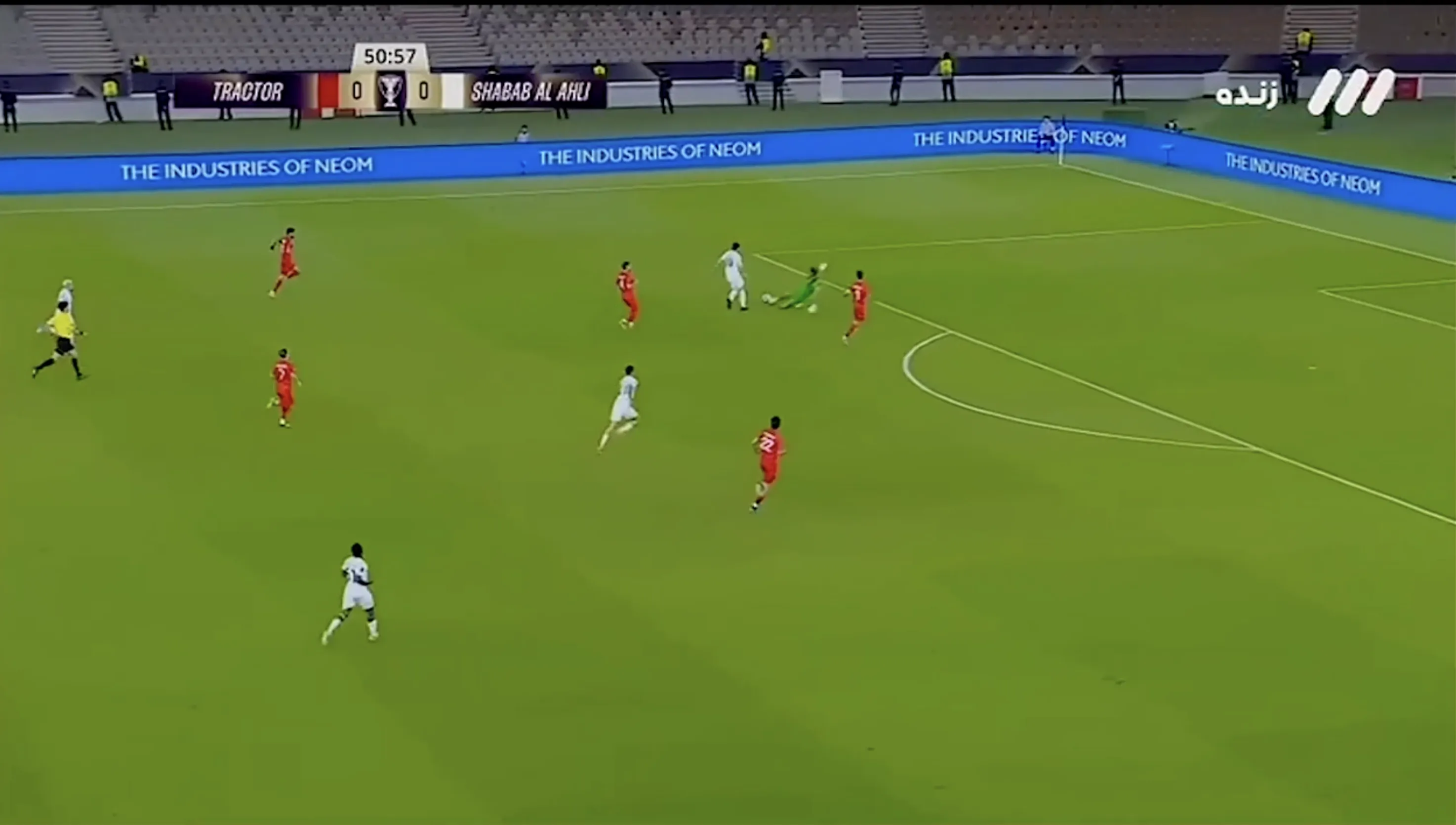 لحظه خطای علیرضا بیرانوند مقابل شباب الاهلی که منجرب به اخراج شد